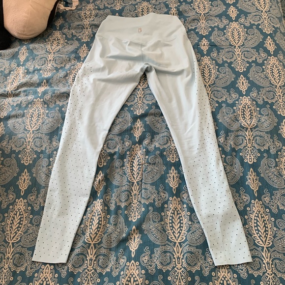 EUC BuffBunny Allure Laser Leggings - Picture 5 of 11